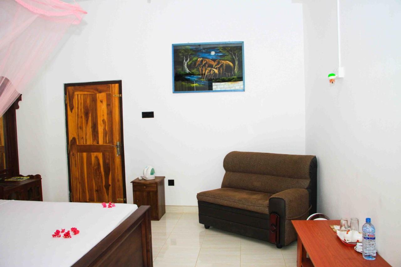 Miracle Home Stay 담불라 외부 사진